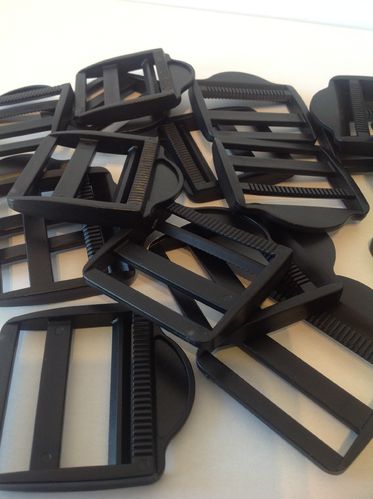 50mm Black Plastic Ladderlock Buckles x 4