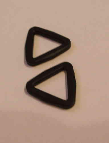 20mm black plastic Triangle x 10